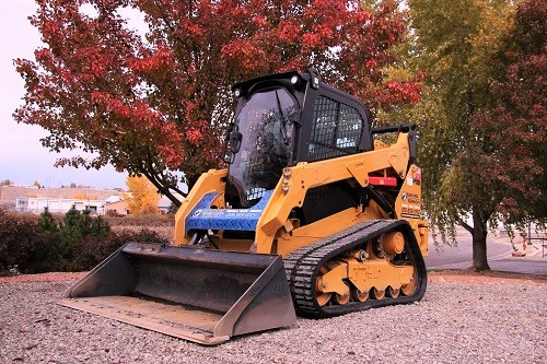 Side profile of Caterpillar 259D Skid Loader for Rent