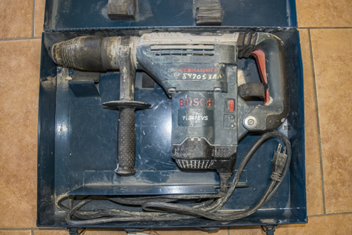 bosch rotary hammer drill in box for rent